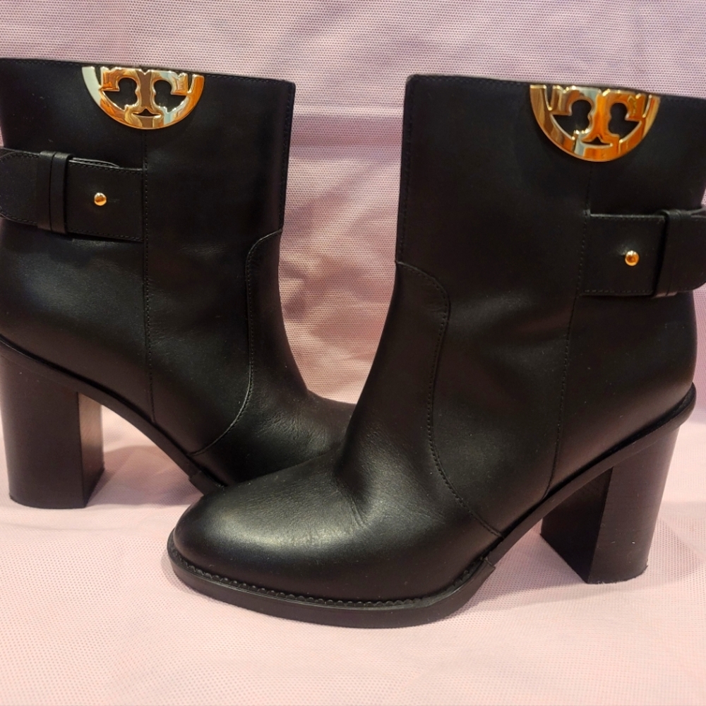 Tory Burch Sidney Leather Boots size 7